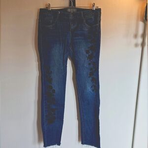 Wit & Wisdom straight leg embroidered jeans sz 4